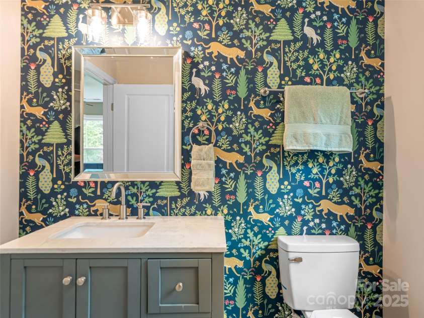 239 Bonnies Meadow Place, Asheville, NC 28806.  MLS# CAR4279570, YatesRealty ID 30519. 