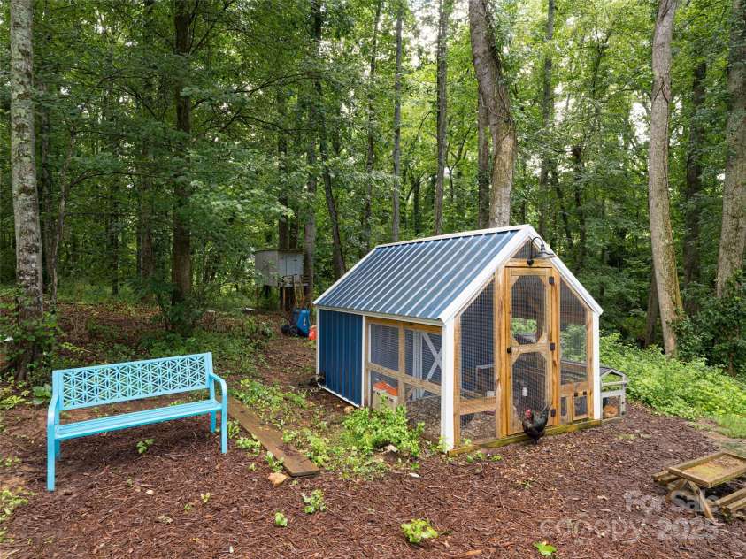 239 Bonnies Meadow Place, Asheville, NC 28806.  MLS# CAR4279570, YatesRealty ID 30519. 