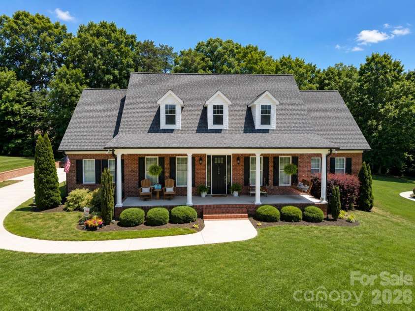 1550 Laudun Drive, Lincolnton, NC 28092.  MLS# CAR4389755, YatesRealty ID 30520. 