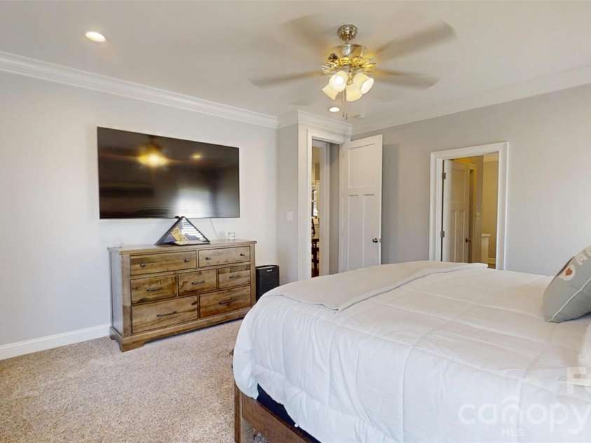 1550 Laudun Drive, Lincolnton, NC 28092.  MLS# CAR4389755, YatesRealty ID 30520. 