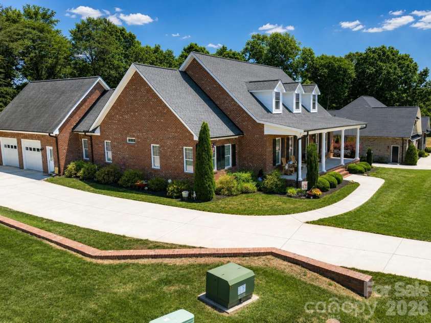 1550 Laudun Drive, Lincolnton, NC 28092.  MLS# CAR4389755, YatesRealty ID 30520. 