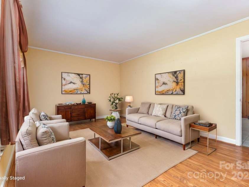 5211 Nations Ford Road, Charlotte, NC 28217.  MLS# CAR4285041, YatesRealty ID 30520. 