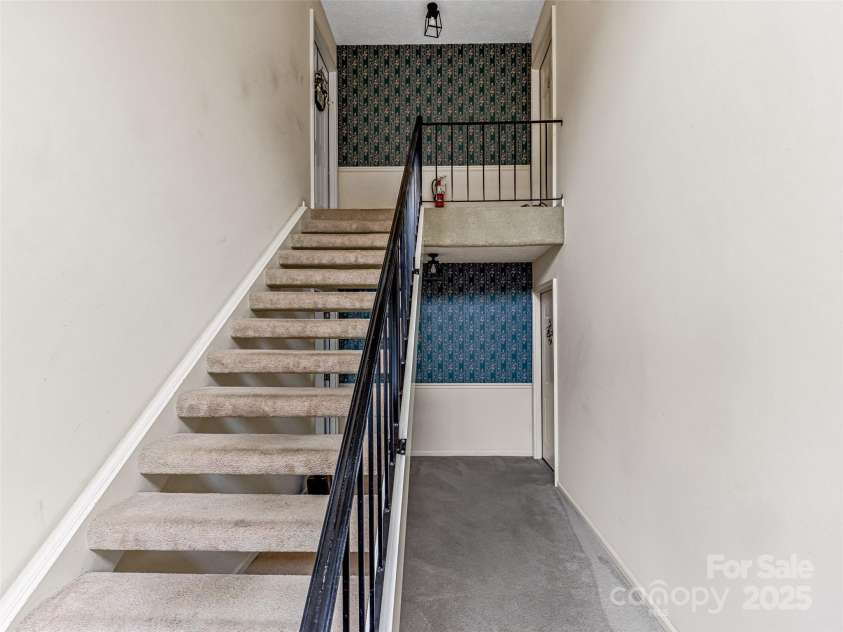 1745 Haywood Manor Road, Hendersonville, NC 28791.  MLS# CAR4277714, YatesRealty ID 30521. 