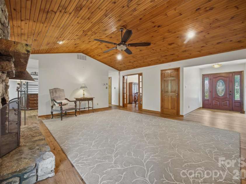 232 Westwood Drive, Morganton, NC 28655.  MLS# CAR4388740, YatesRealty ID 30521. 