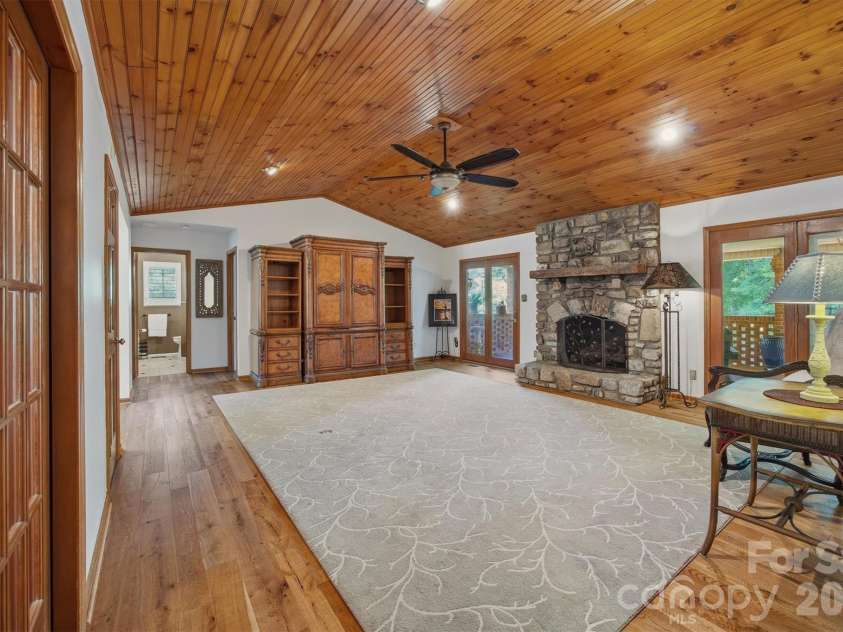 232 Westwood Drive, Morganton, NC 28655.  MLS# CAR4388740, YatesRealty ID 30521. 