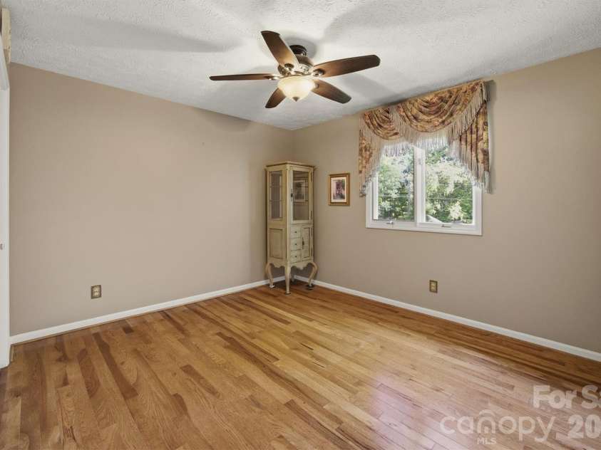 232 Westwood Drive, Morganton, NC 28655.  MLS# CAR4388740, YatesRealty ID 30521. 