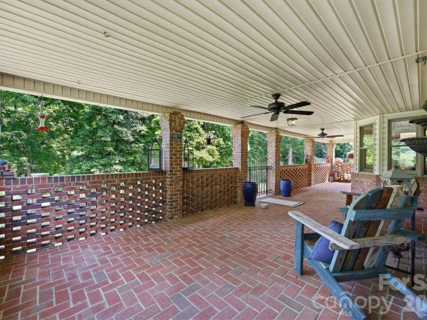 232 Westwood Drive, Morganton, NC 28655.  MLS# CAR4388740, YatesRealty ID 30521. 