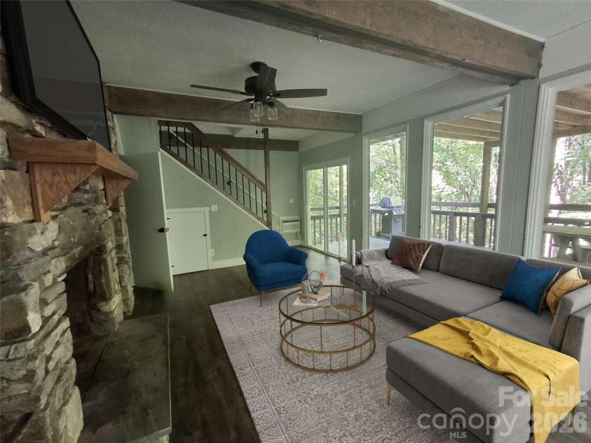 630 Shumont Road, Black Mountain, NC 28711.  MLS# CAR4392695, YatesRealty ID 30523. Virtual LR