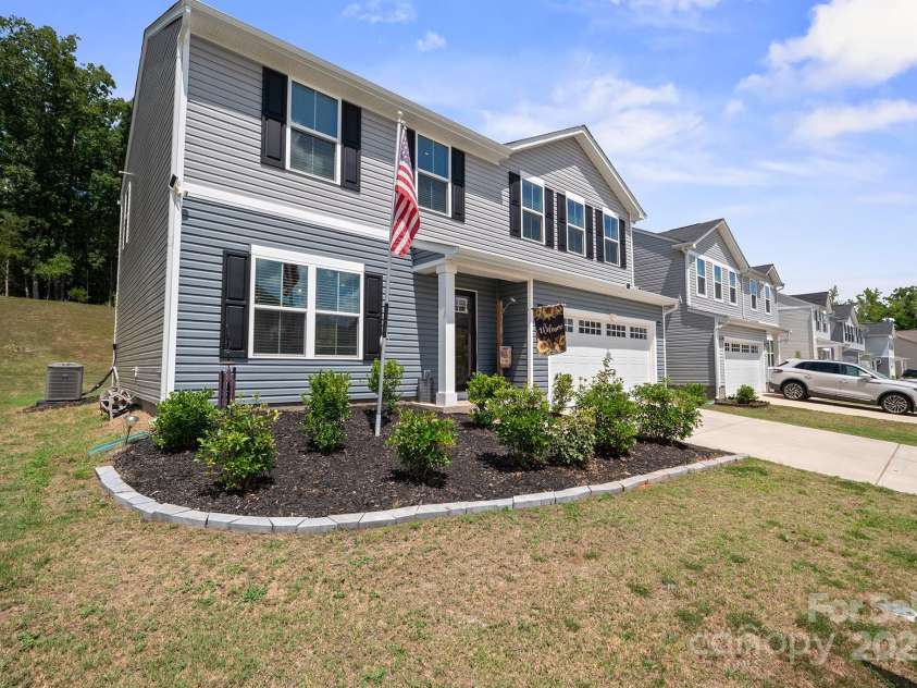 707 Pointe Andrews Drive, Concord, NC 28025.  MLS# CAR4280362, YatesRealty ID 30523. Front of Home
