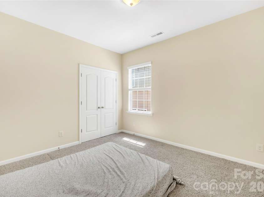 10677 Sky Chase Avenue, Concord, NC 28027.  MLS# CAR4378116, YatesRealty ID 30524. 