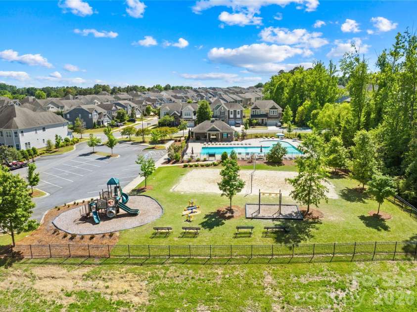 10677 Sky Chase Avenue, Concord, NC 28027.  MLS# CAR4378116, YatesRealty ID 30524. 