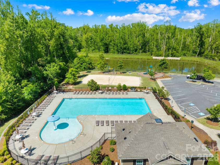 10677 Sky Chase Avenue, Concord, NC 28027.  MLS# CAR4378116, YatesRealty ID 30524. 