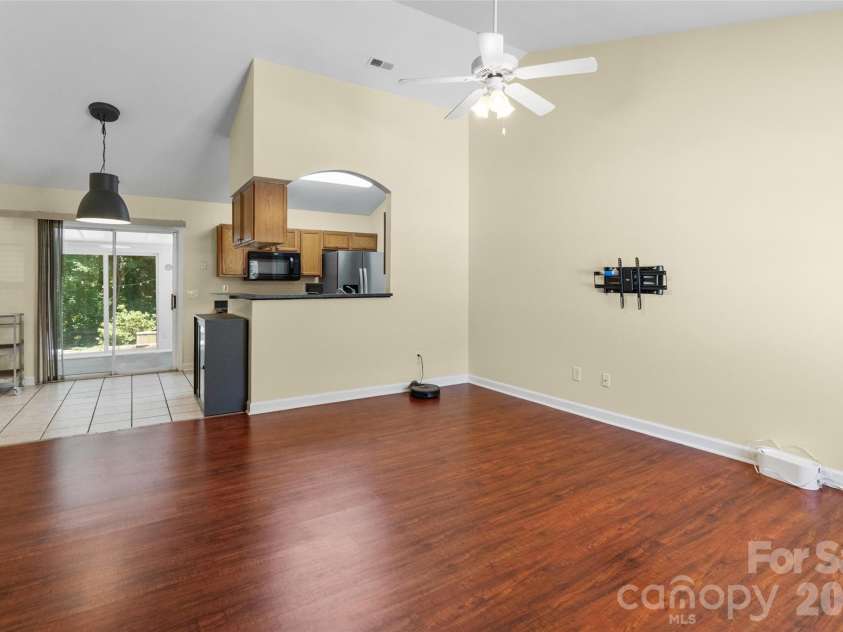 1303 Long Grass Court, Charlotte, NC 28216.  MLS# CAR4390381, YatesRealty ID 30525. 