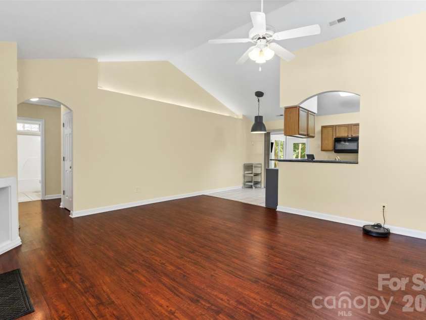 1303 Long Grass Court, Charlotte, NC 28216.  MLS# CAR4390381, YatesRealty ID 30525. 