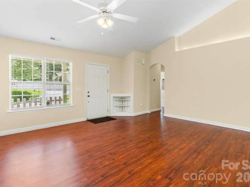 1303 Long Grass Court, Charlotte, NC 28216.  MLS# CAR4390381, YatesRealty ID 30525. 