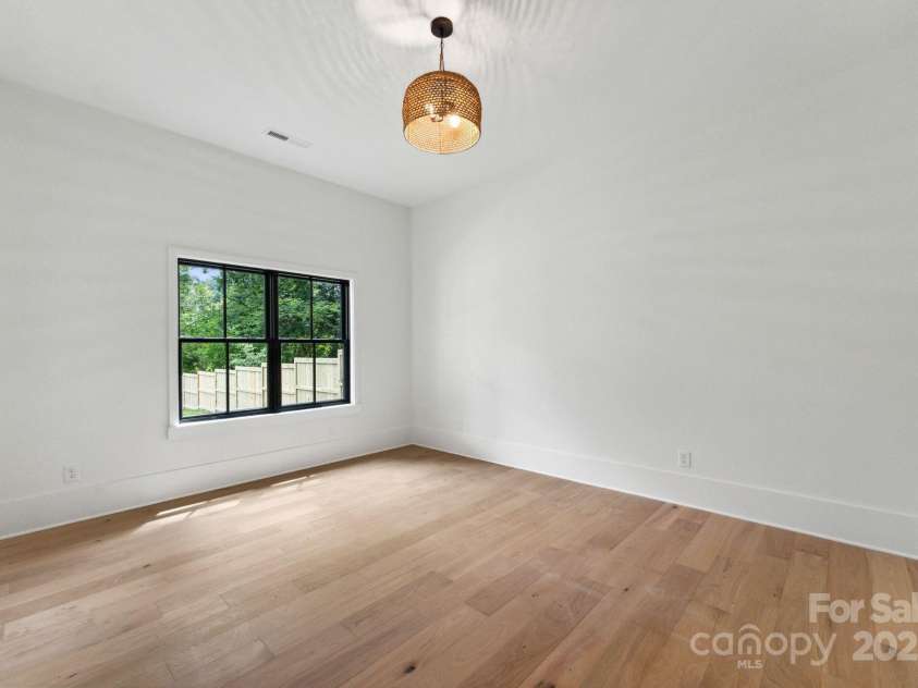 408 Ideal Way, Charlotte, NC 28203.  MLS# CAR4268793, YatesRealty ID 30526. Bedroom 5