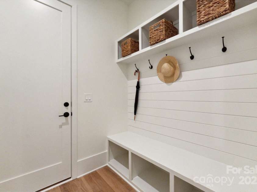 408 Ideal Way, Charlotte, NC 28203.  MLS# CAR4268793, YatesRealty ID 30526. Drop zone