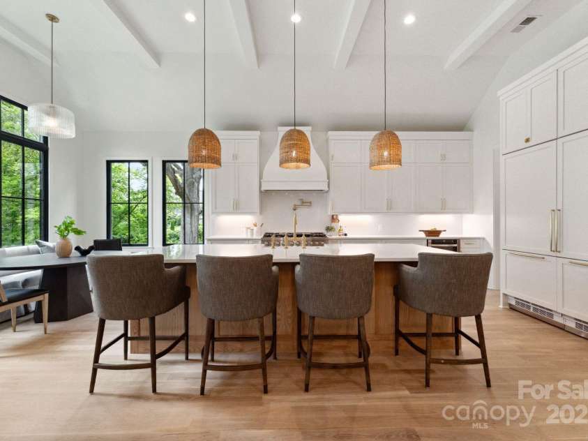 408 Ideal Way, Charlotte, NC 28203.  MLS# CAR4268793, YatesRealty ID 30526. Kitchen