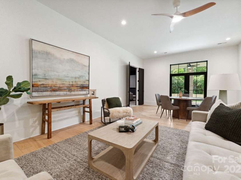 408 Ideal Way, Charlotte, NC 28203.  MLS# CAR4268793, YatesRealty ID 30526. Lower level family room