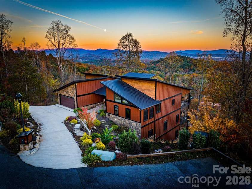 41 Ben Lippen School Road, Asheville, NC 28806.  MLS# CAR4367928, YatesRealty ID 30526. 