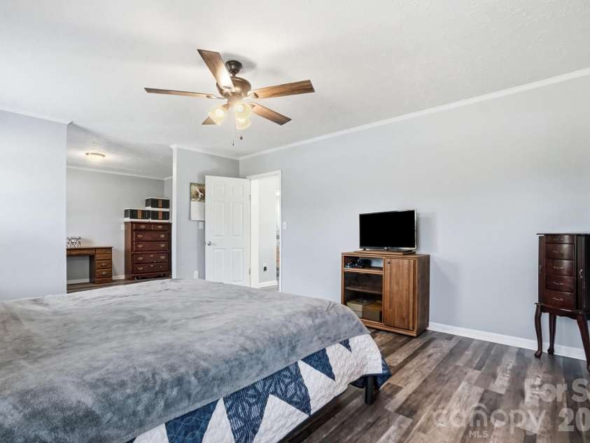 288 Farris Road, Clover, SC 29710.  MLS# CAR4391035, YatesRealty ID 30528. 