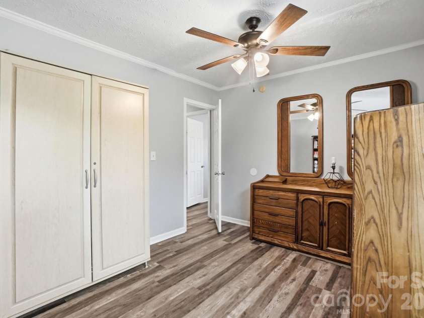 288 Farris Road, Clover, SC 29710.  MLS# CAR4391035, YatesRealty ID 30528. 
