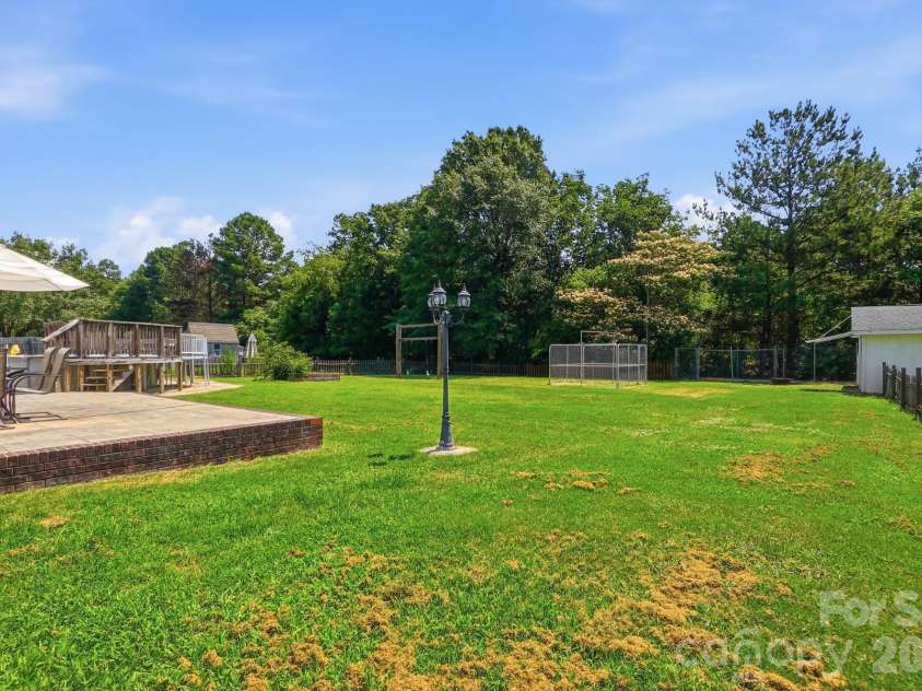 288 Farris Road, Clover, SC 29710.  MLS# CAR4391035, YatesRealty ID 30528. 