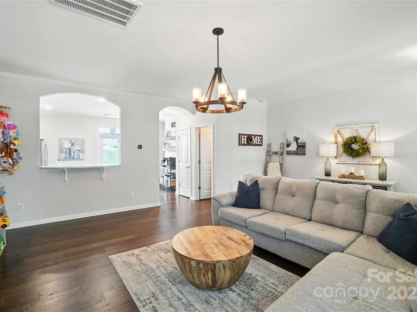 436 Spring Gardens Drive, Belmont, NC 28012.  MLS# CAR4283881, YatesRealty ID 30528. 