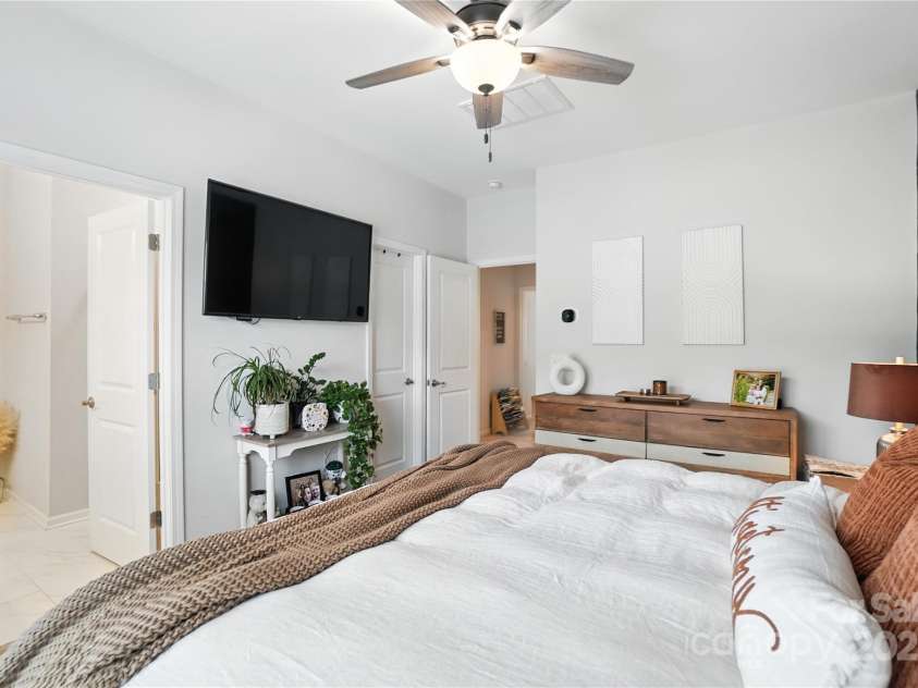 436 Spring Gardens Drive, Belmont, NC 28012.  MLS# CAR4283881, YatesRealty ID 30528. 