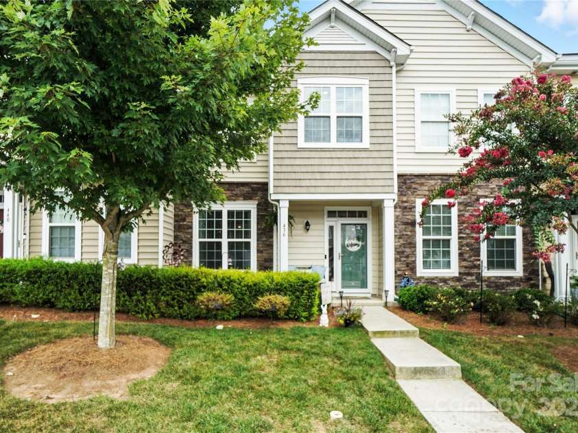 436 Spring Gardens Drive, Belmont, NC 28012.  MLS# CAR4283881, YatesRealty ID 30528. 