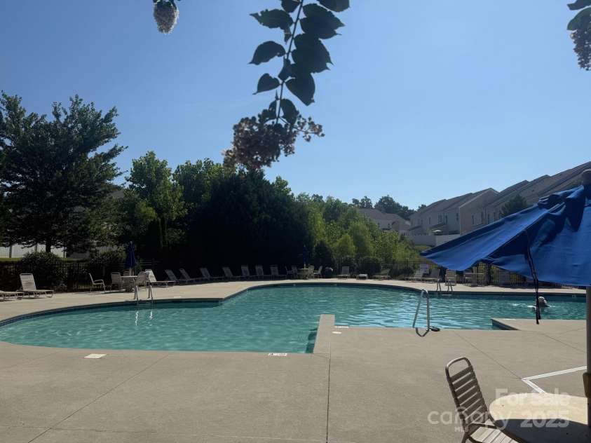 436 Spring Gardens Drive, Belmont, NC 28012.  MLS# CAR4283881, YatesRealty ID 30528. 