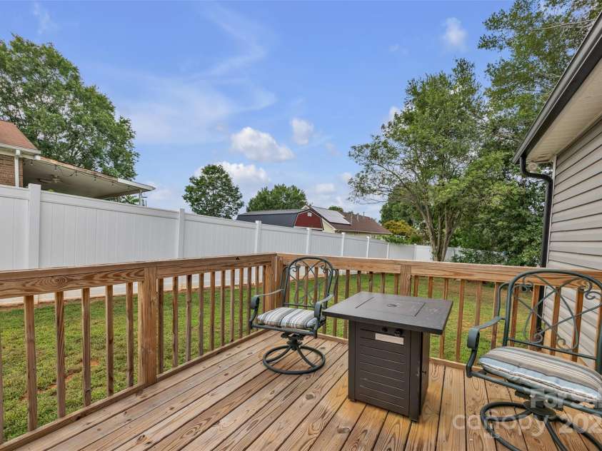 3165 Spencer Road, Conover, NC 28613.  MLS# CAR4286883, YatesRealty ID 30529. 