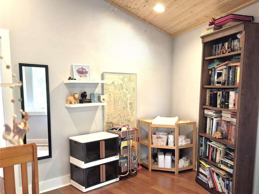 63 Beverly Road, Asheville, NC 28806.  MLS# CAR4386493, YatesRealty ID 30529. 2nd Bedroom facing the backyard