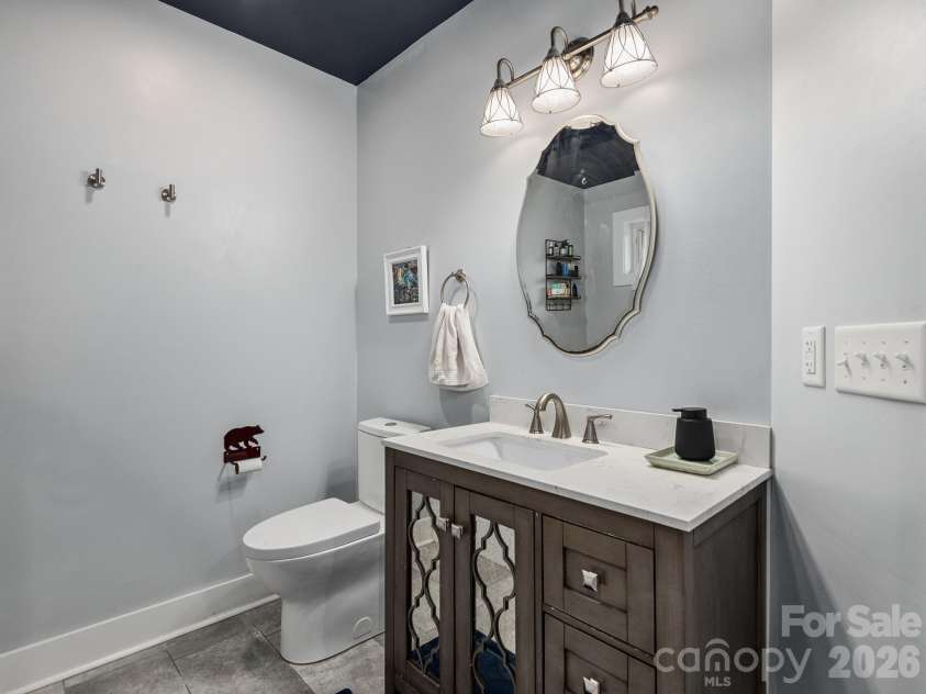 63 Beverly Road, Asheville, NC 28806.  MLS# CAR4386493, YatesRealty ID 30529. Main BR Bathroom