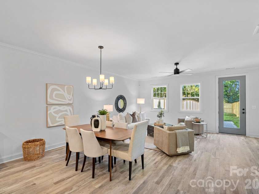 2912 Dogwood Avenue, Charlotte, NC 28206.  MLS# CAR4309456, YatesRealty ID 3053. 