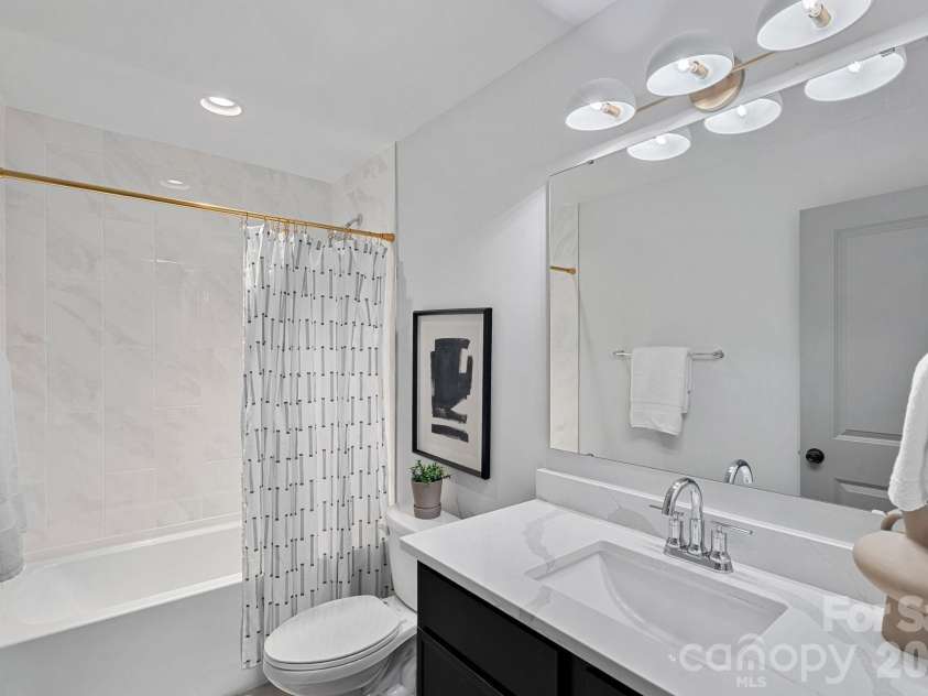 2912 Dogwood Avenue, Charlotte, NC 28206.  MLS# CAR4309456, YatesRealty ID 3053. 