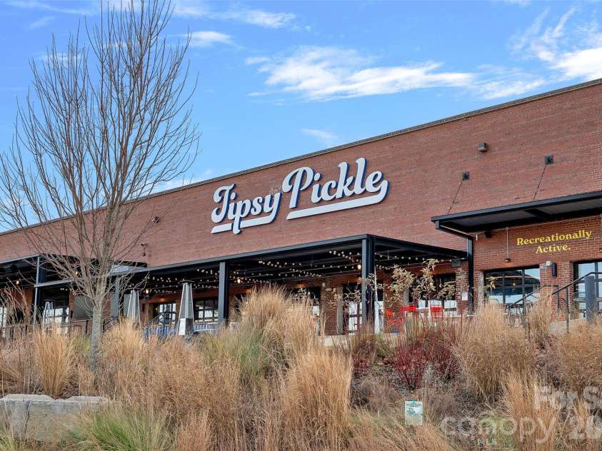 2912 Dogwood Avenue, Charlotte, NC 28206.  MLS# CAR4309456, YatesRealty ID 3053. 