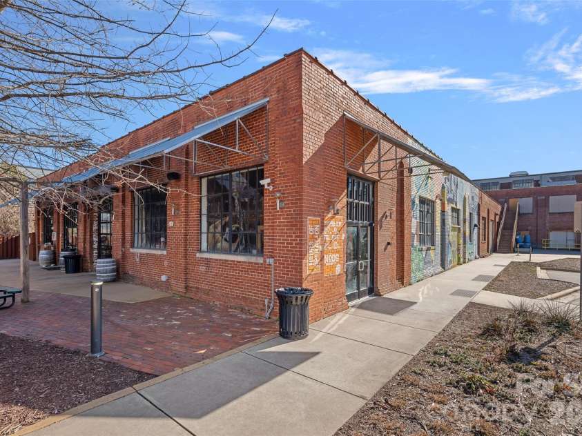 2912 Dogwood Avenue, Charlotte, NC 28206.  MLS# CAR4309456, YatesRealty ID 3053. 