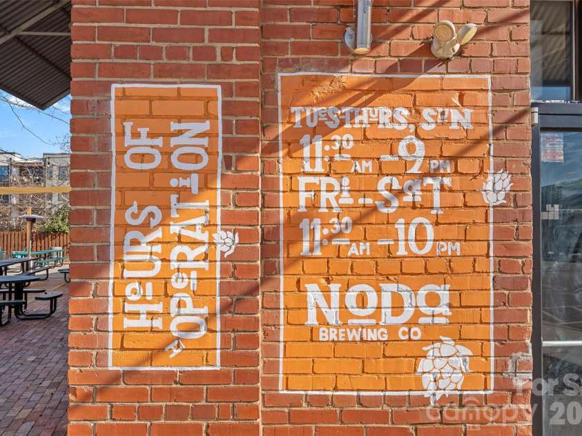 2912 Dogwood Avenue, Charlotte, NC 28206.  MLS# CAR4309456, YatesRealty ID 3053. 