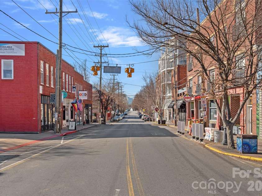 2912 Dogwood Avenue, Charlotte, NC 28206.  MLS# CAR4309456, YatesRealty ID 3053. 