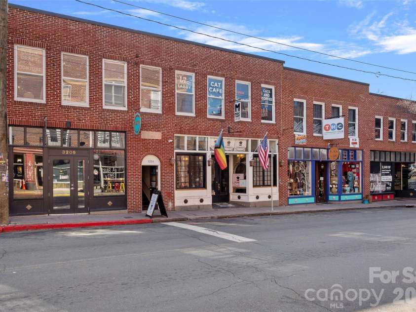 2912 Dogwood Avenue, Charlotte, NC 28206.  MLS# CAR4309456, YatesRealty ID 3053. 