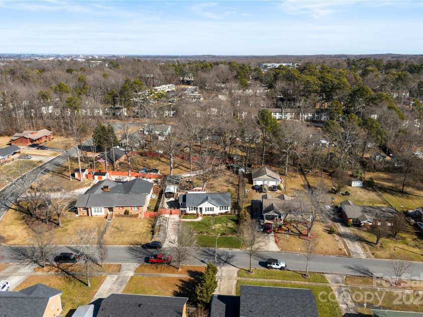 6534 Monteith Drive, Charlotte, NC 28213.  MLS# CAR4218066, YatesRealty ID 3053. 