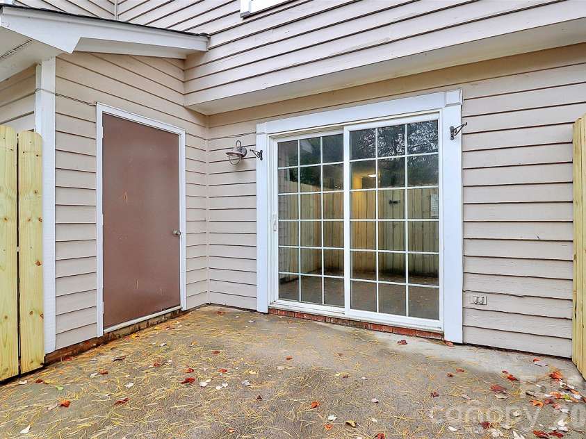 703 Heritage Parkway, Fort Mill, SC 29715.  MLS# CAR4371693, YatesRealty ID 3053. 