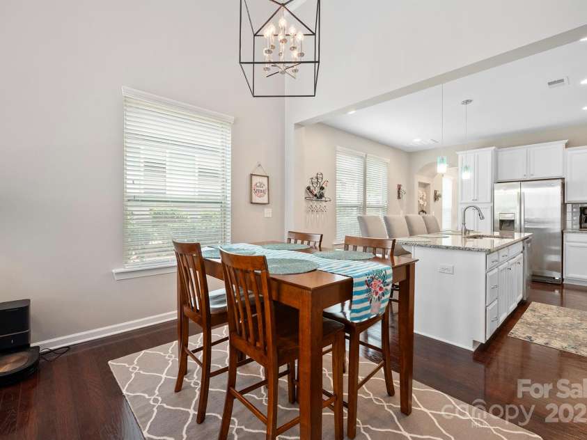 7322 Dulnian Way, Charlotte, NC 28278.  MLS# CAR4272540, YatesRealty ID 30530. Dining area