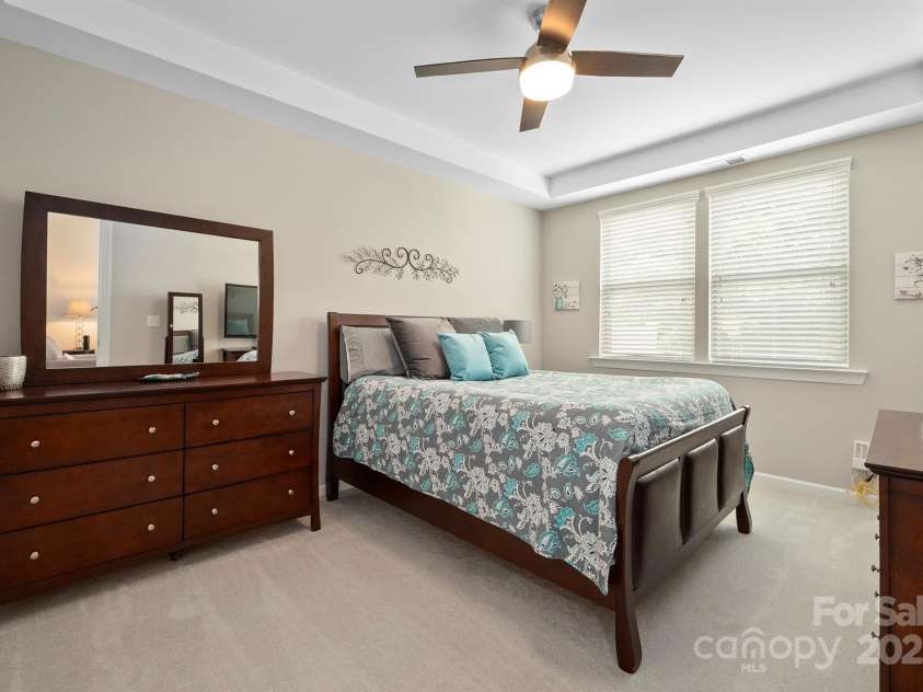 7322 Dulnian Way, Charlotte, NC 28278.  MLS# CAR4272540, YatesRealty ID 30530. Large primary bedroom on main floor.