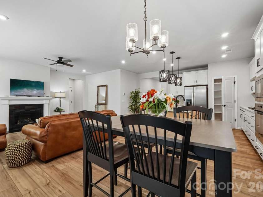 8137 Franklin Trail Street, Charlotte, NC 28227.  MLS# CAR4381069, YatesRealty ID 30530. 