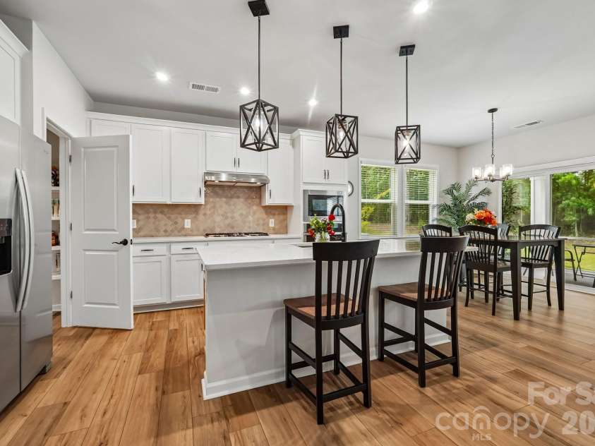 8137 Franklin Trail Street, Charlotte, NC 28227.  MLS# CAR4381069, YatesRealty ID 30530. 