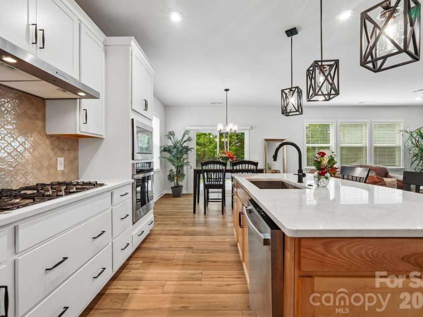8137 Franklin Trail Street, Charlotte, NC 28227.  MLS# CAR4381069, YatesRealty ID 30530. 