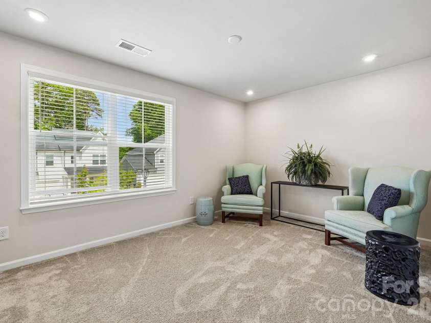 8137 Franklin Trail Street, Charlotte, NC 28227.  MLS# CAR4381069, YatesRealty ID 30530. 