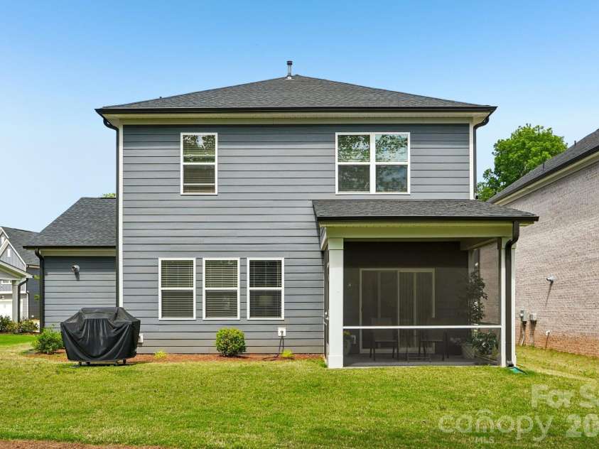 8137 Franklin Trail Street, Charlotte, NC 28227.  MLS# CAR4381069, YatesRealty ID 30530. 